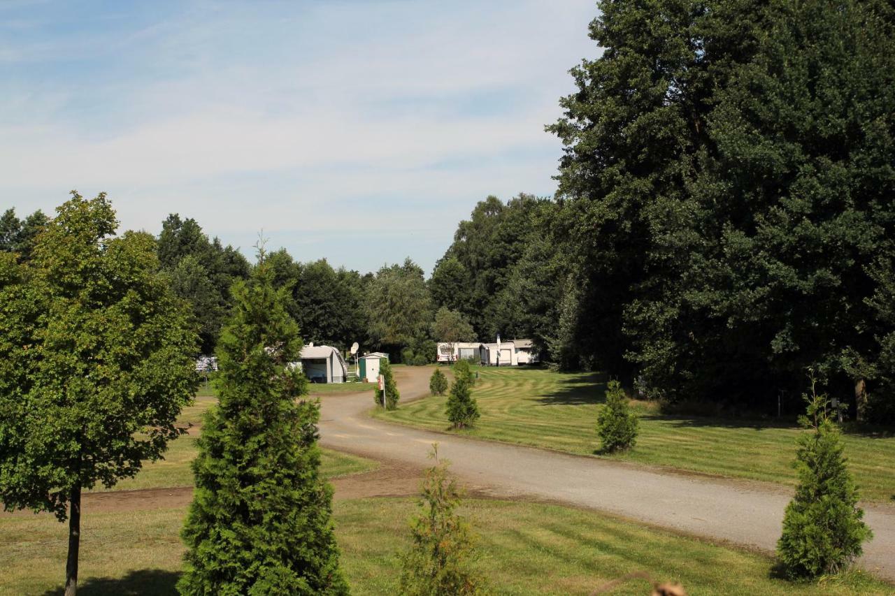 Ferienwohnung Ortrand - Pension Luaran gambar
