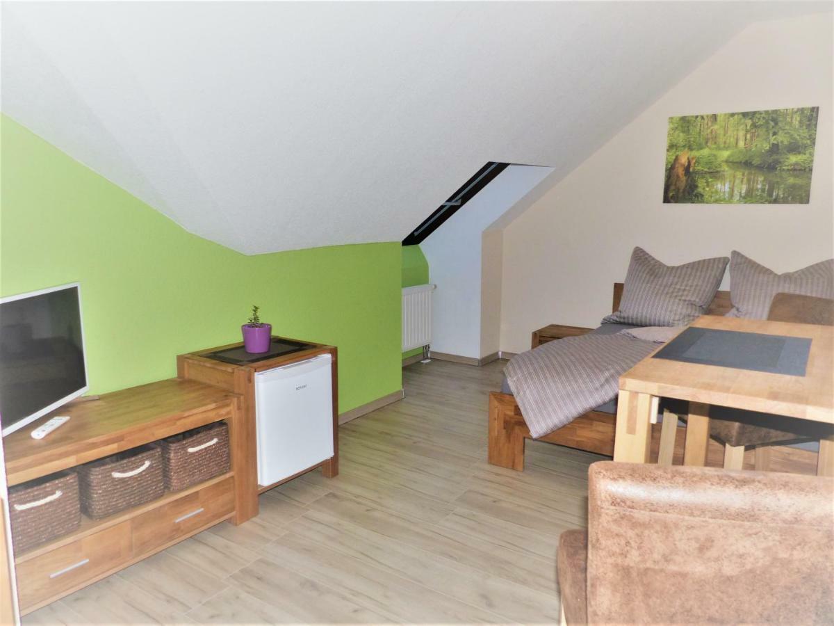 Ferienwohnung Ortrand - Pension Luaran gambar