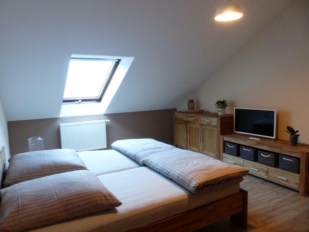 Ferienwohnung Ortrand - Pension Luaran gambar